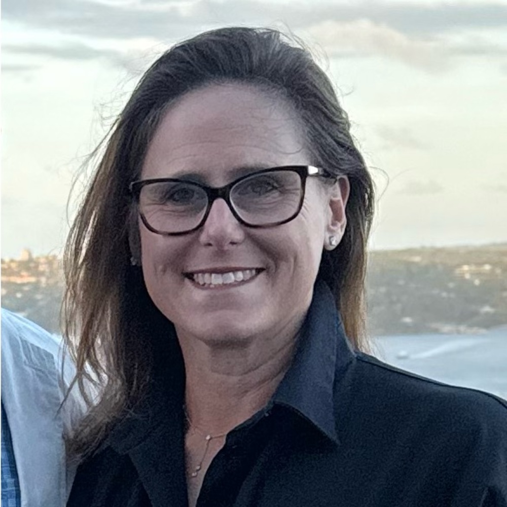 Meet your Posher, Debi